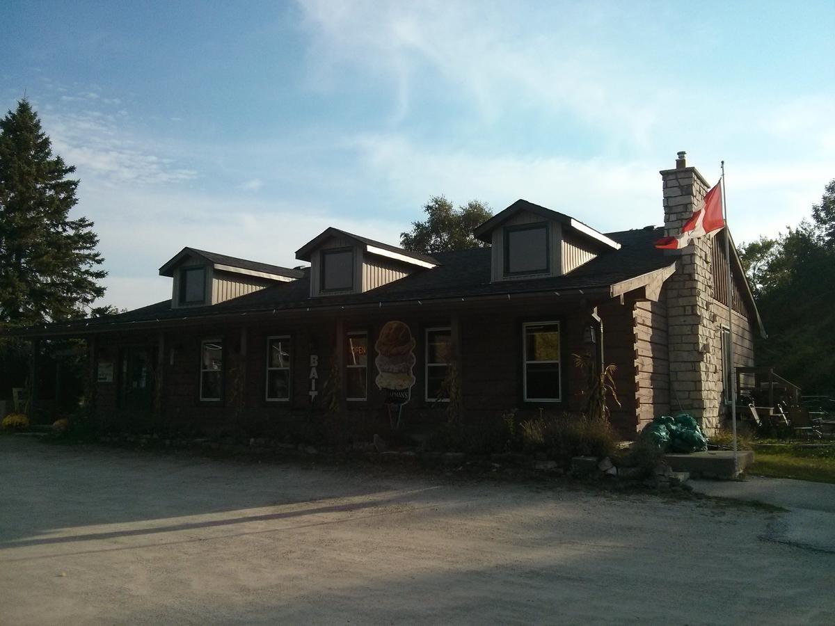 The Spirit Rock Outpost & Lodge Wiarton Buitenkant foto