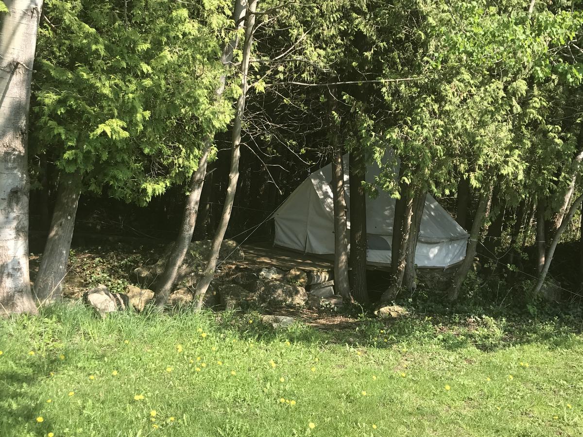The Spirit Rock Outpost & Lodge Wiarton Buitenkant foto